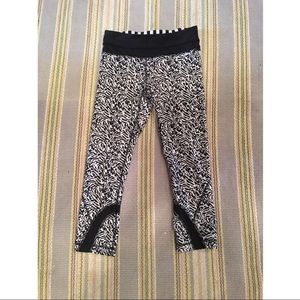 Lululemon leggings!